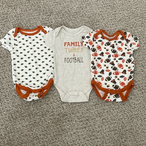 Thanksgiving and Football 0-3 months Bodysuit bundle - Picture 9 of 9